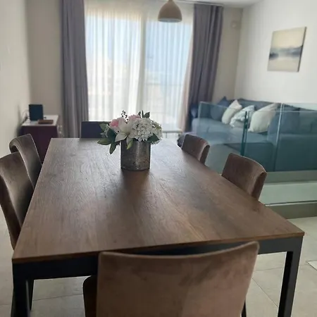 Seafront Duplex Penthouse Apartment *