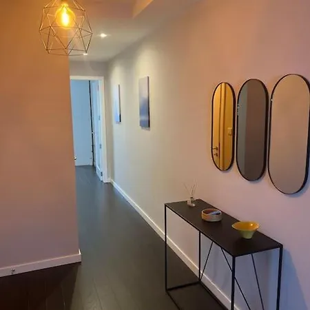 Seafront Duplex Penthouse * San Ġiljan